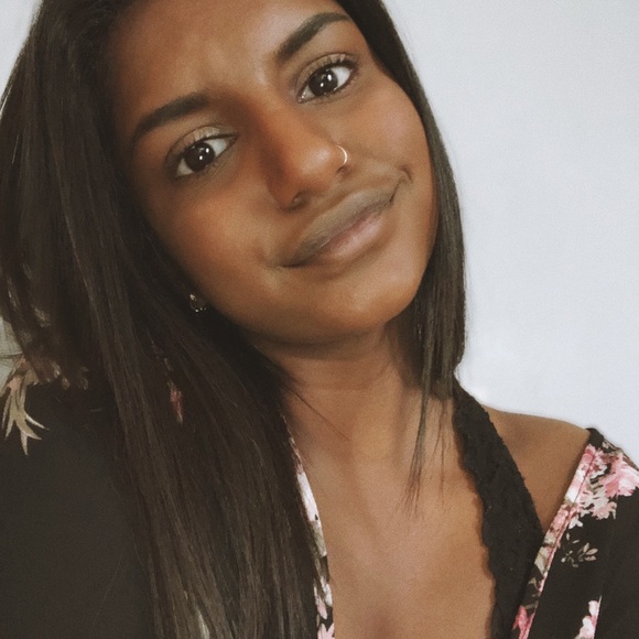 Meet your Posher, Kaly - Picture 1 of 1